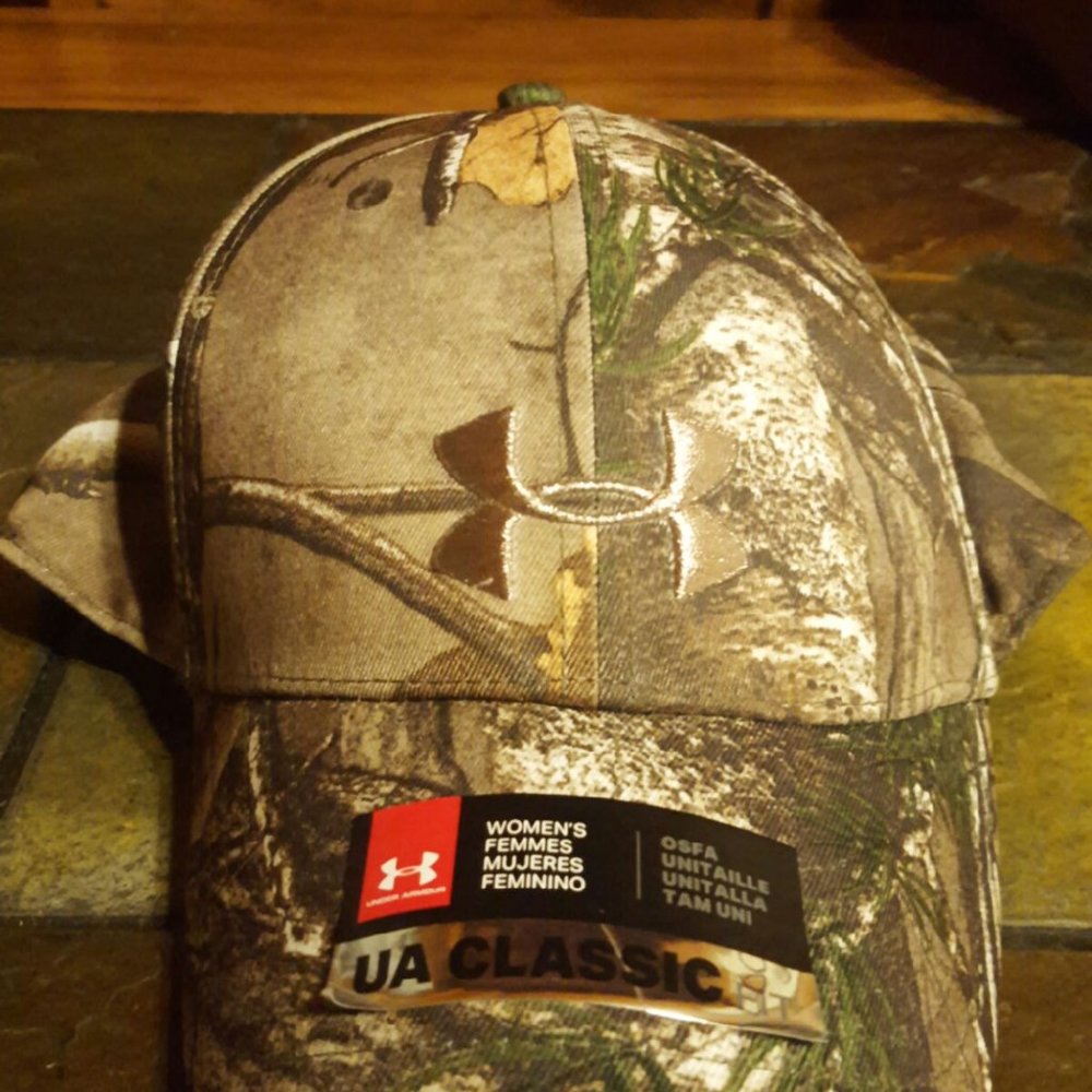 Under Armour womens hat